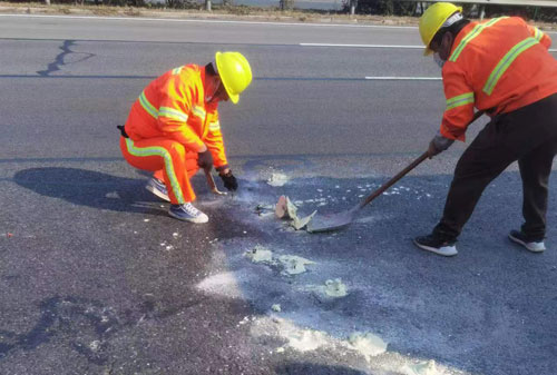 岑巩公路下沉注浆加固